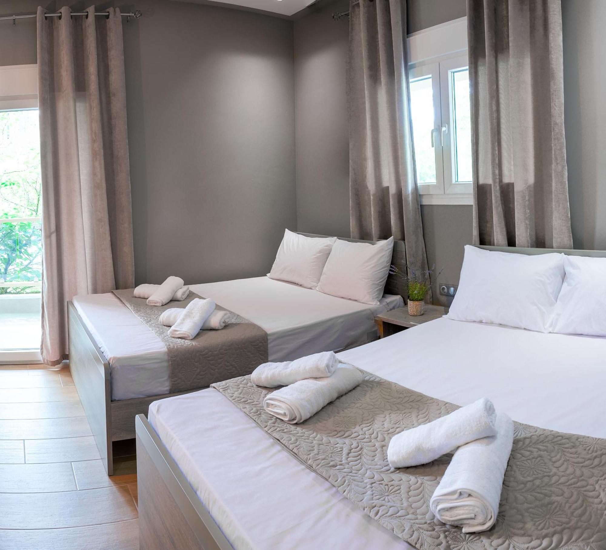Nikoletakis Apartments Paralía Panteleímonos Eksteriør bilde